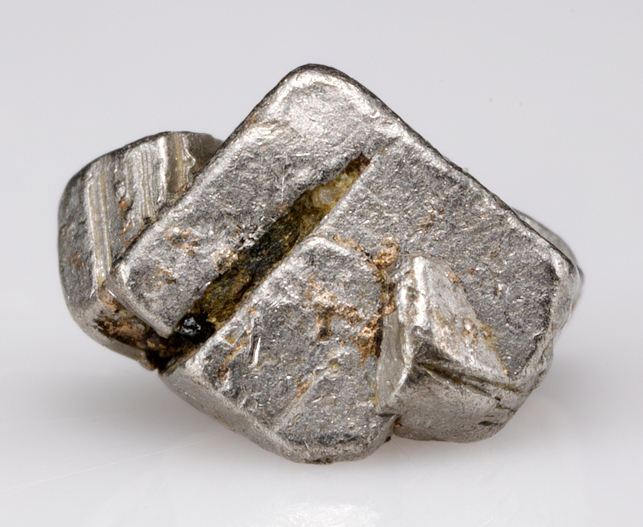 Platinum - Minerals For Sale - #1901215